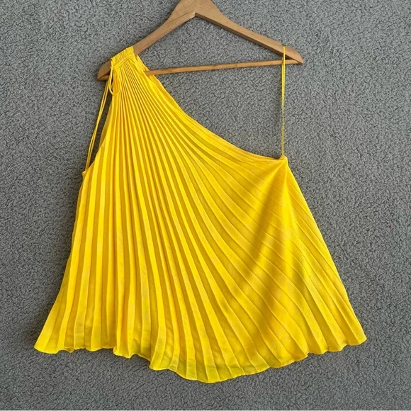 Banana Republic Radiant One-Shoulder Top Yellow - Picture 6 of 9